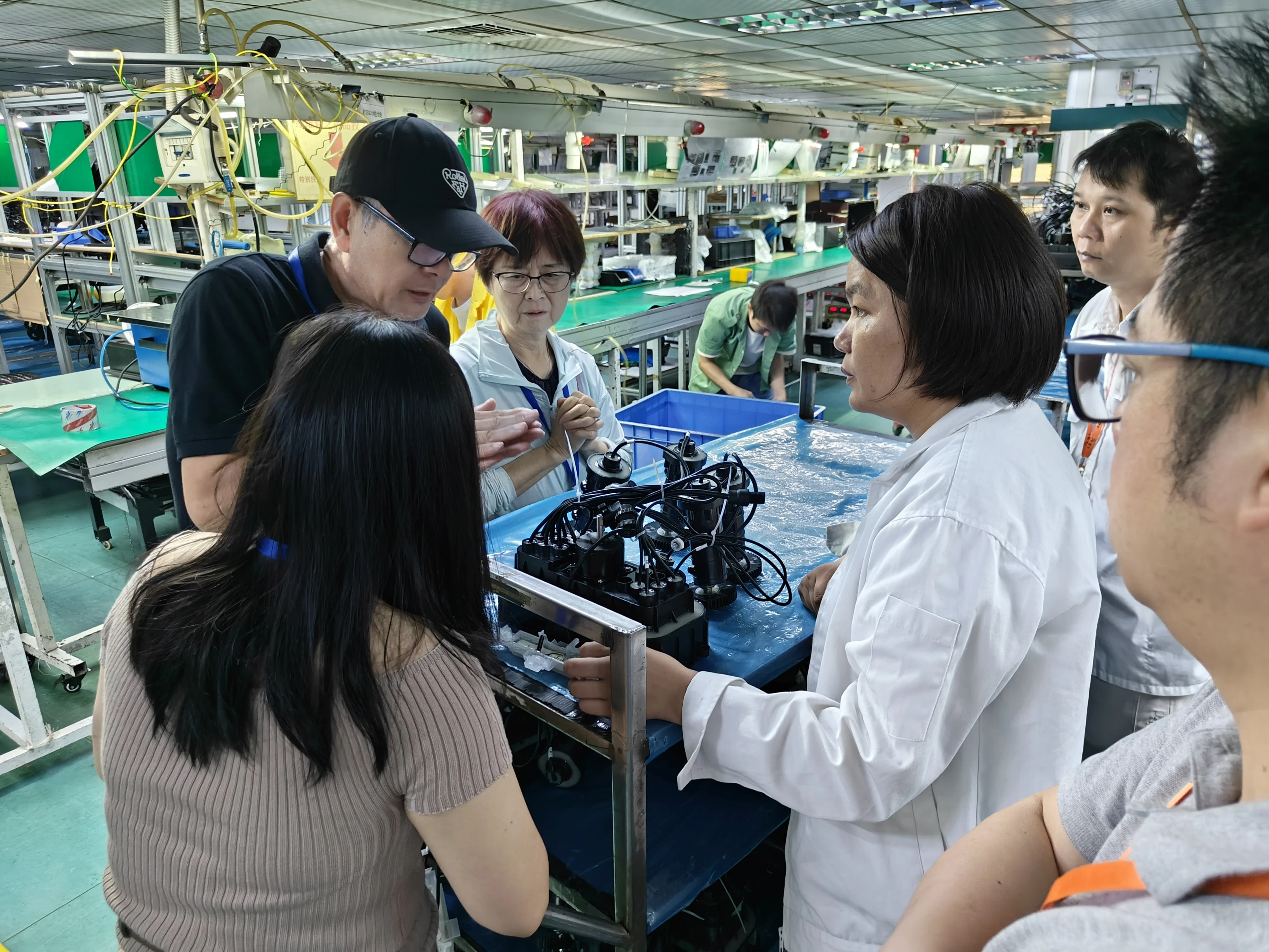 PURILY robotic pool cleaner factory customer meeting