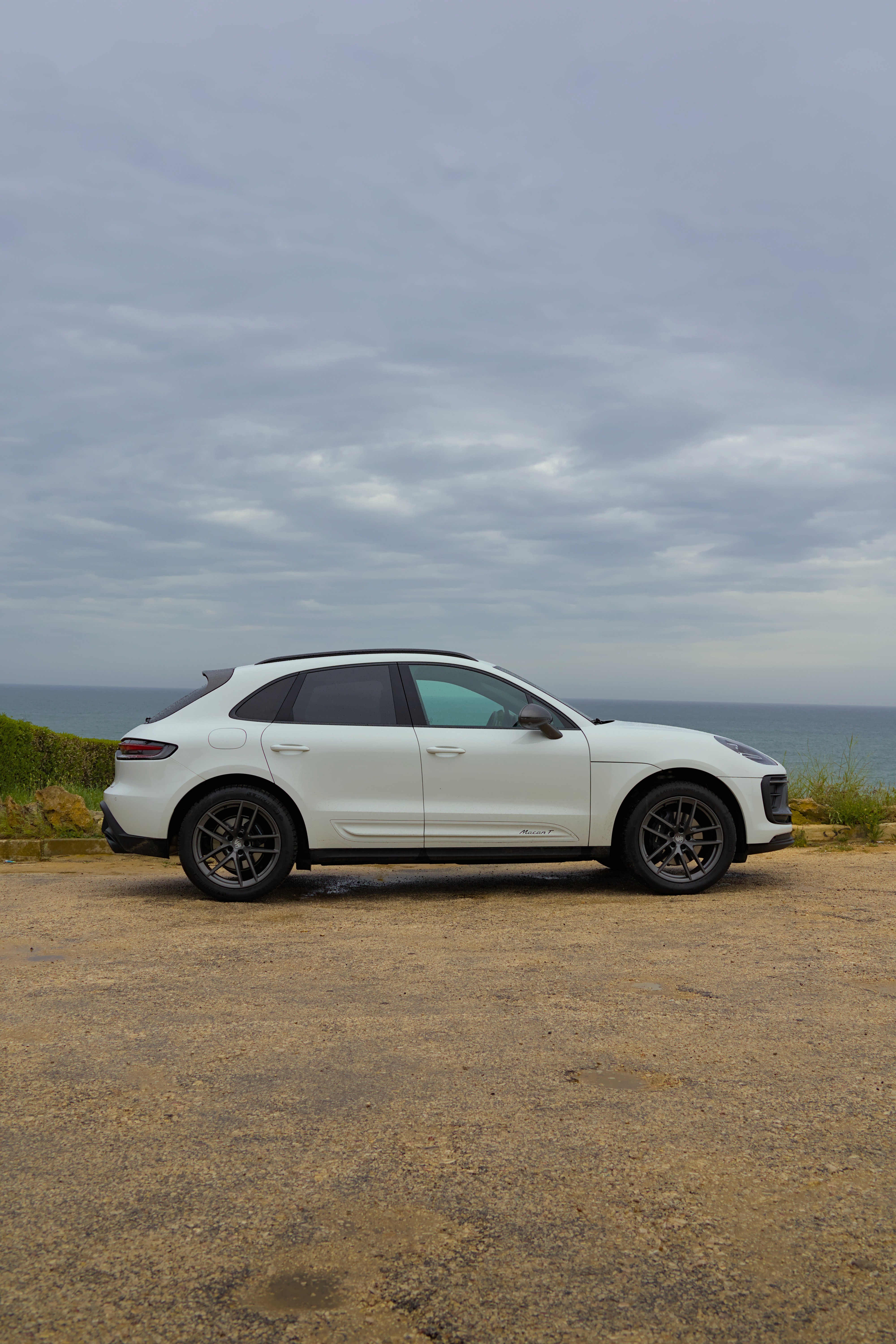 REV Porsche Macan T