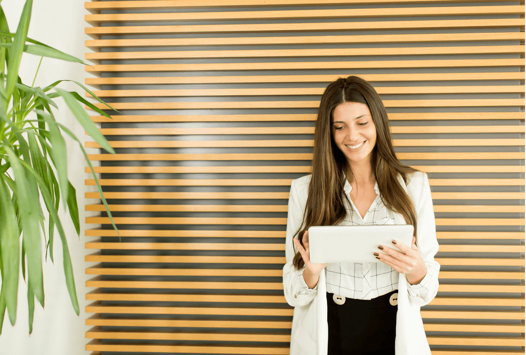 mobile logo in boxes