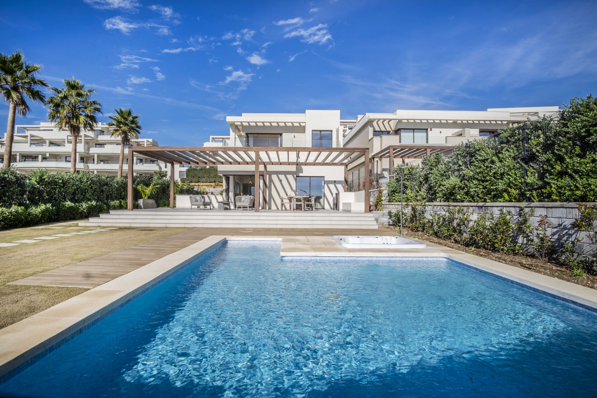 Modern Frontline Beach Villa in Velaya Gardens, Estepona