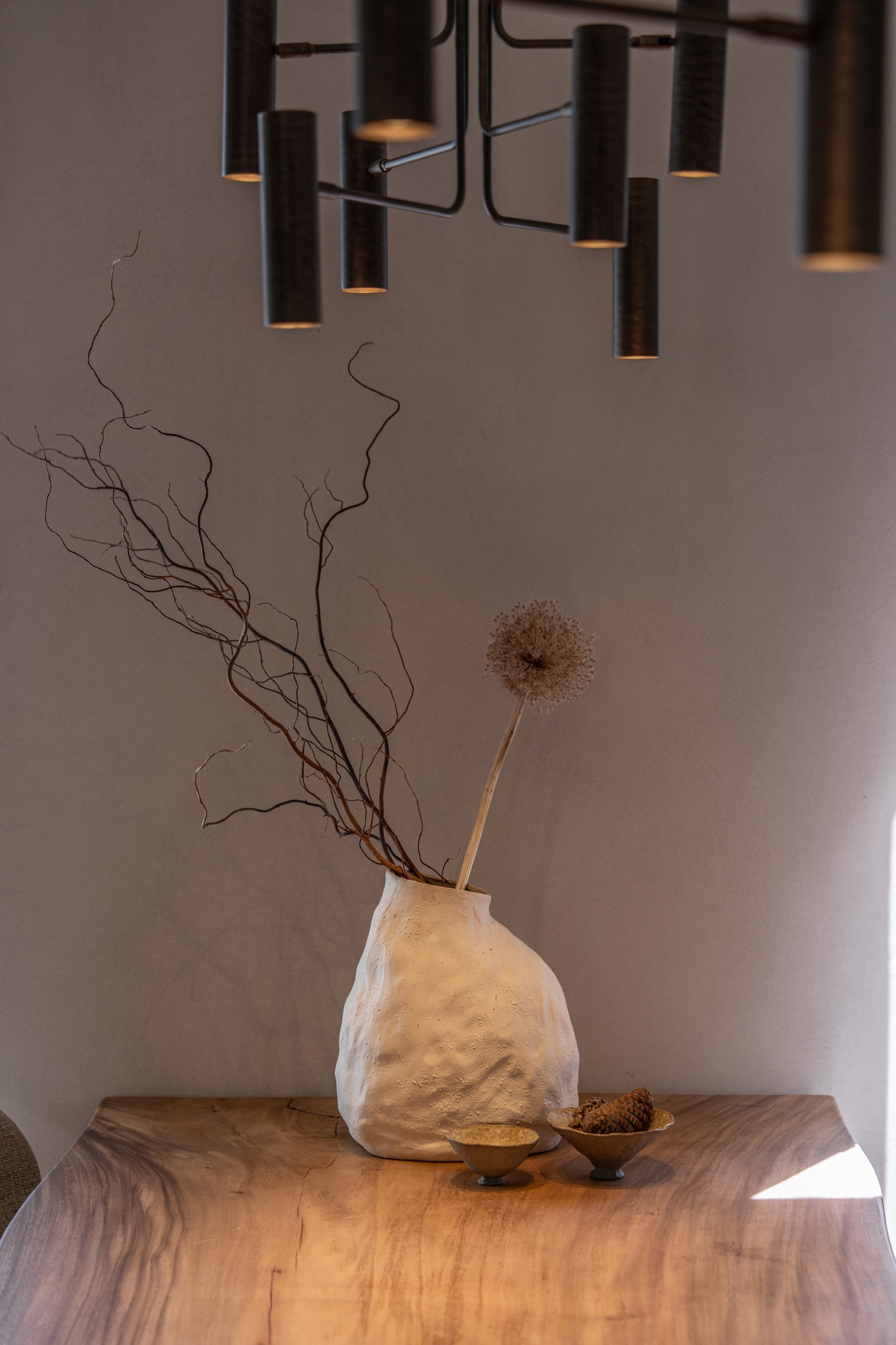 Foto di prodotto e di dettaglio di lampade in ottone brunito_ nearlight studio fotografico
