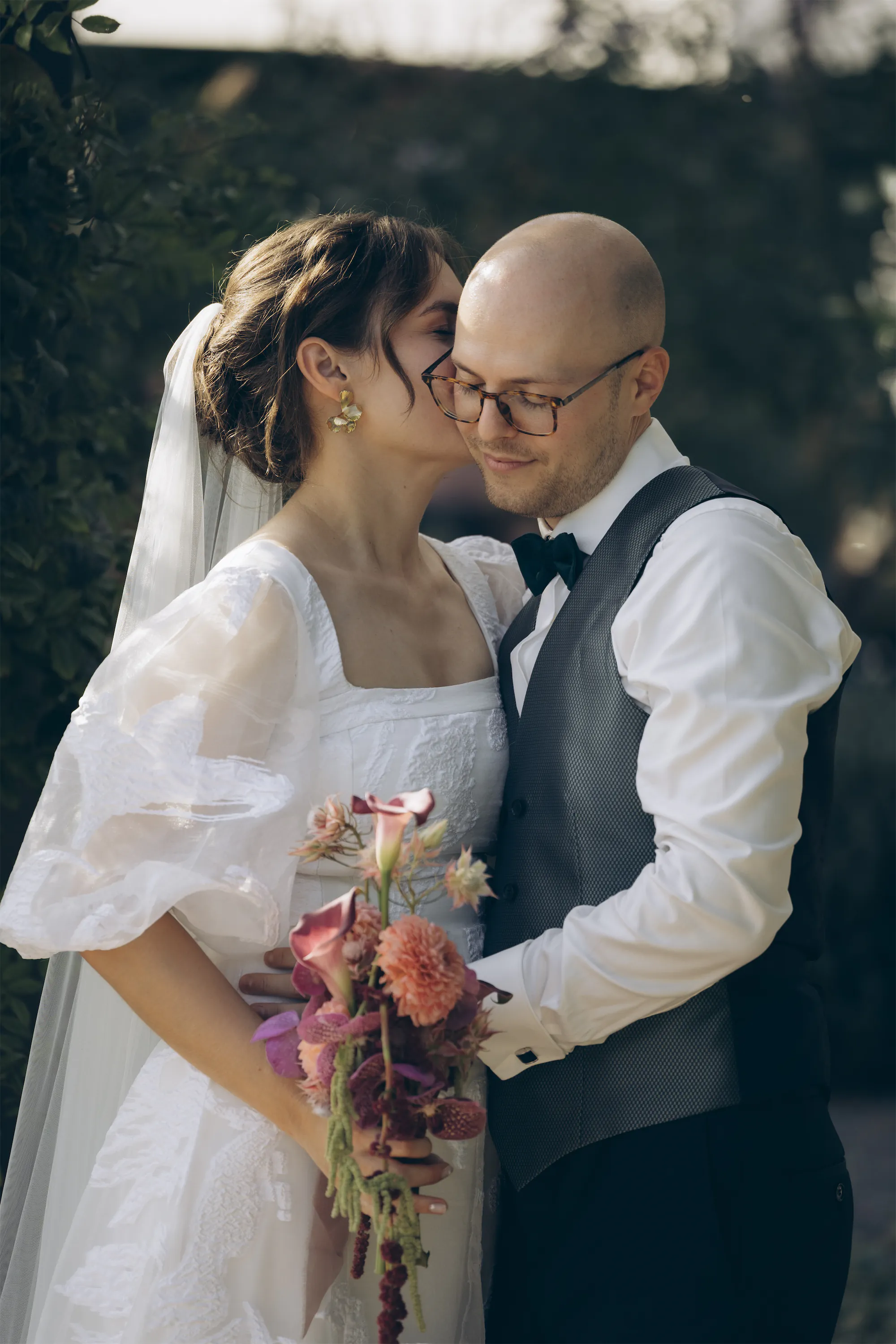 wedding photos Botanischer Garten Würzburg, engagement shoot botanical garden Würzburg, photoshoot location nature Würzburg