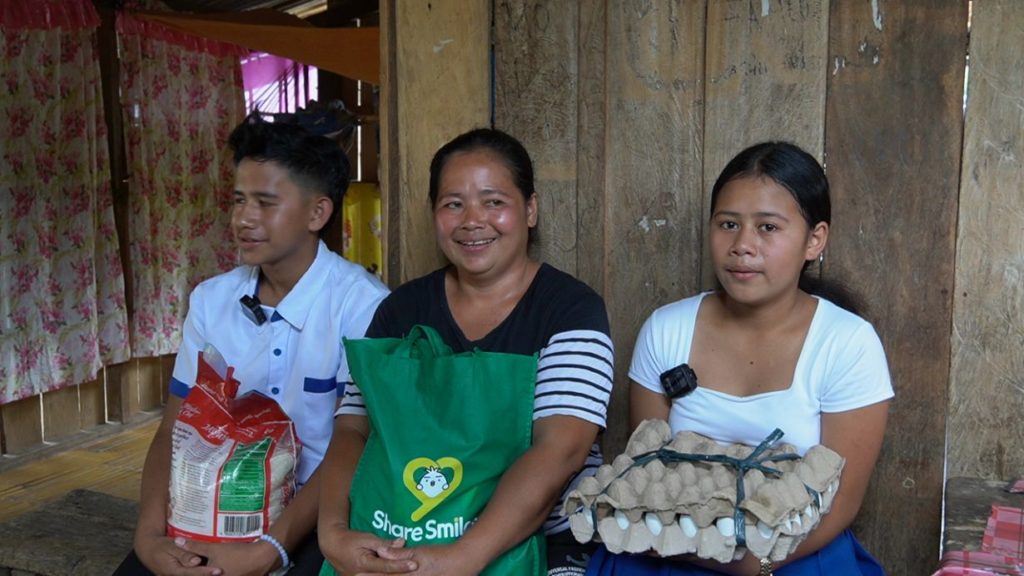 Parents of the student beneficiary in Davao