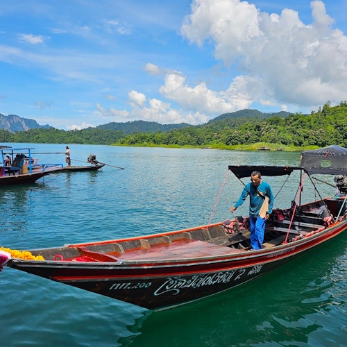 我們美麗的長尾船