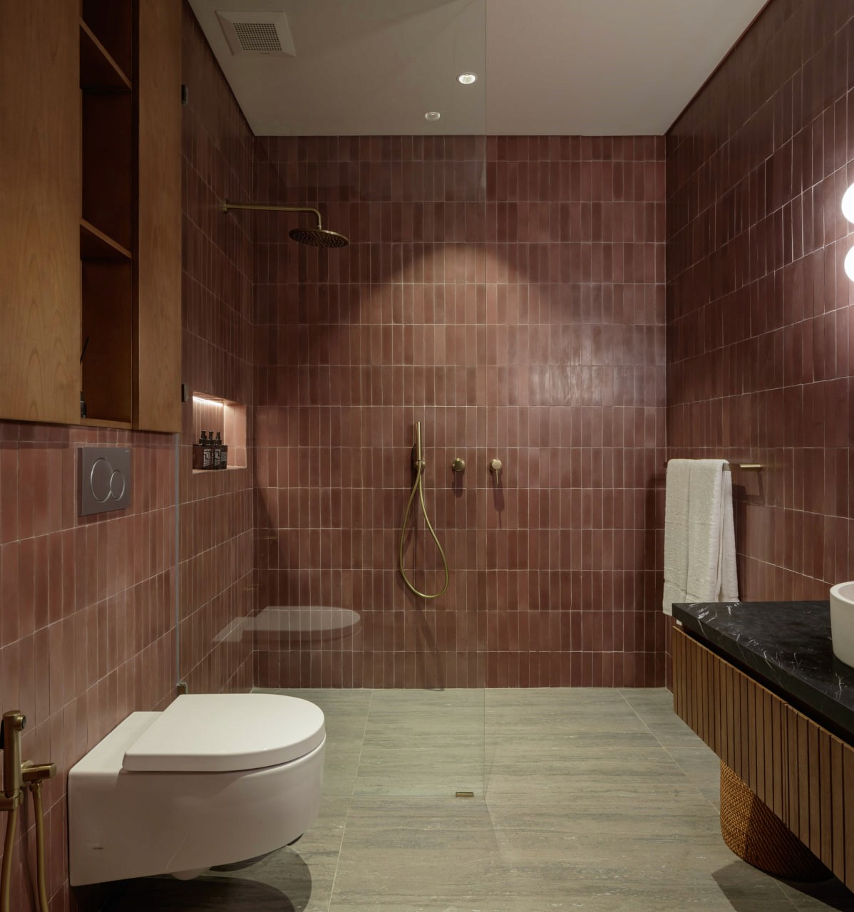 A completed 4-bedroom freehold villa in a private riverside compound in Pererenan, Canggu