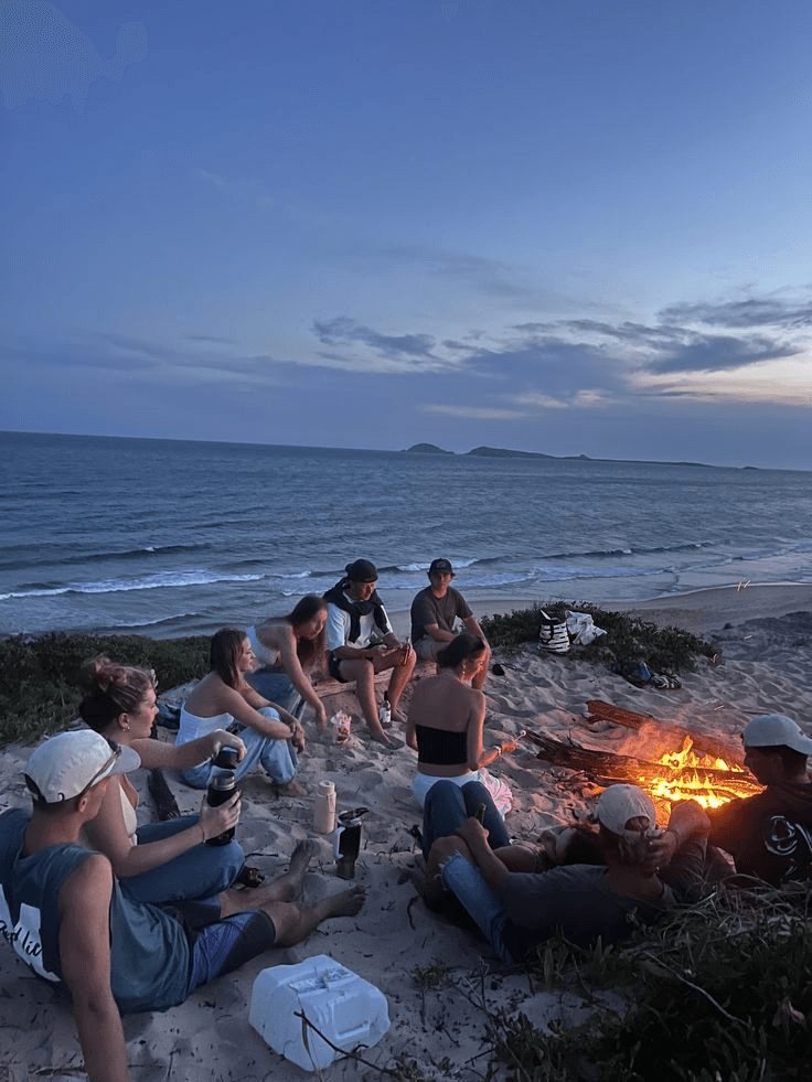 This image depicts the village of Ardez in the Engadine region of Graubünden, Switzerland