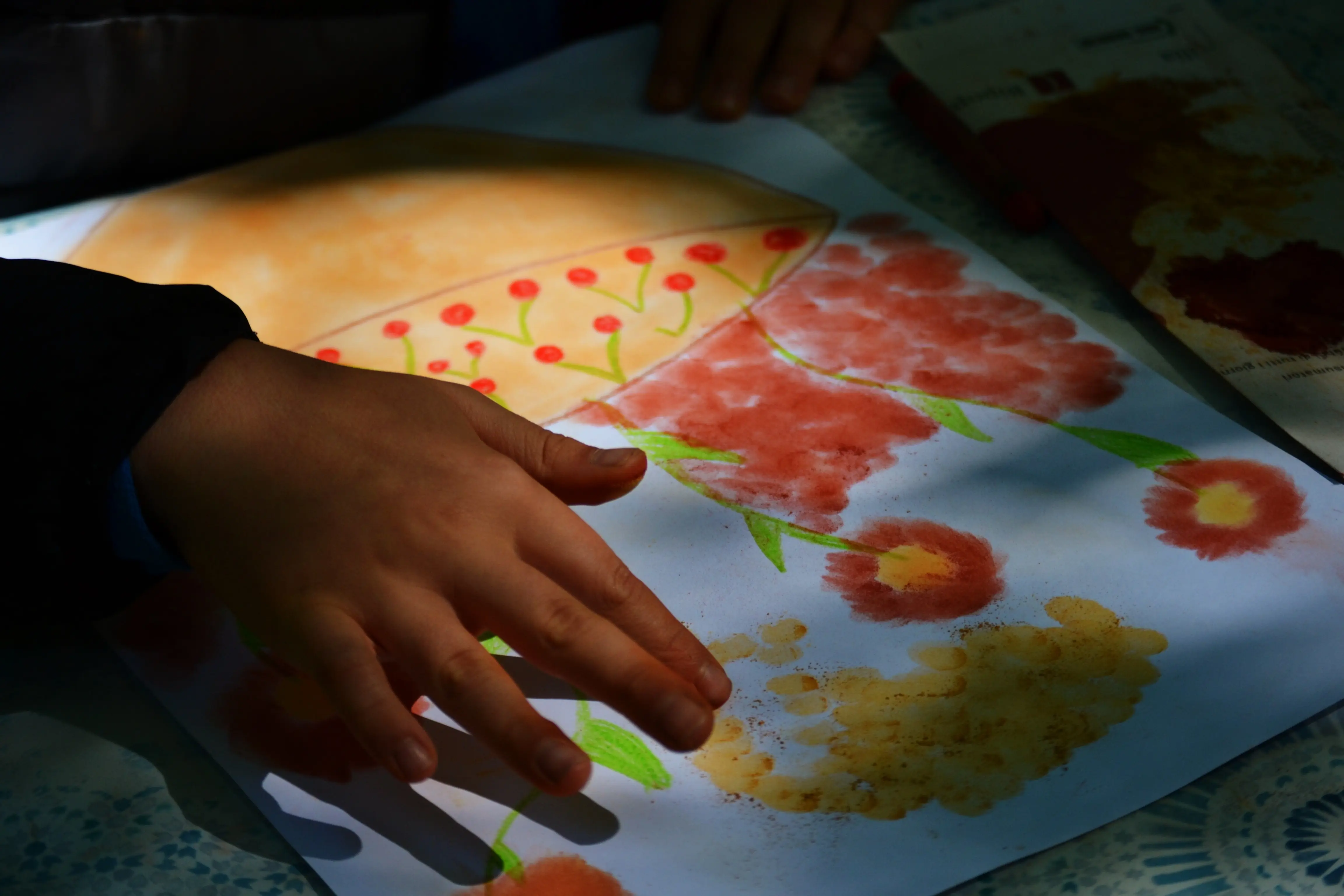 Andrea Modesti, istruttore di survival e bushcraft, esperto in campi avventura per ragazzi e corsi di sopravvivenza outdoor