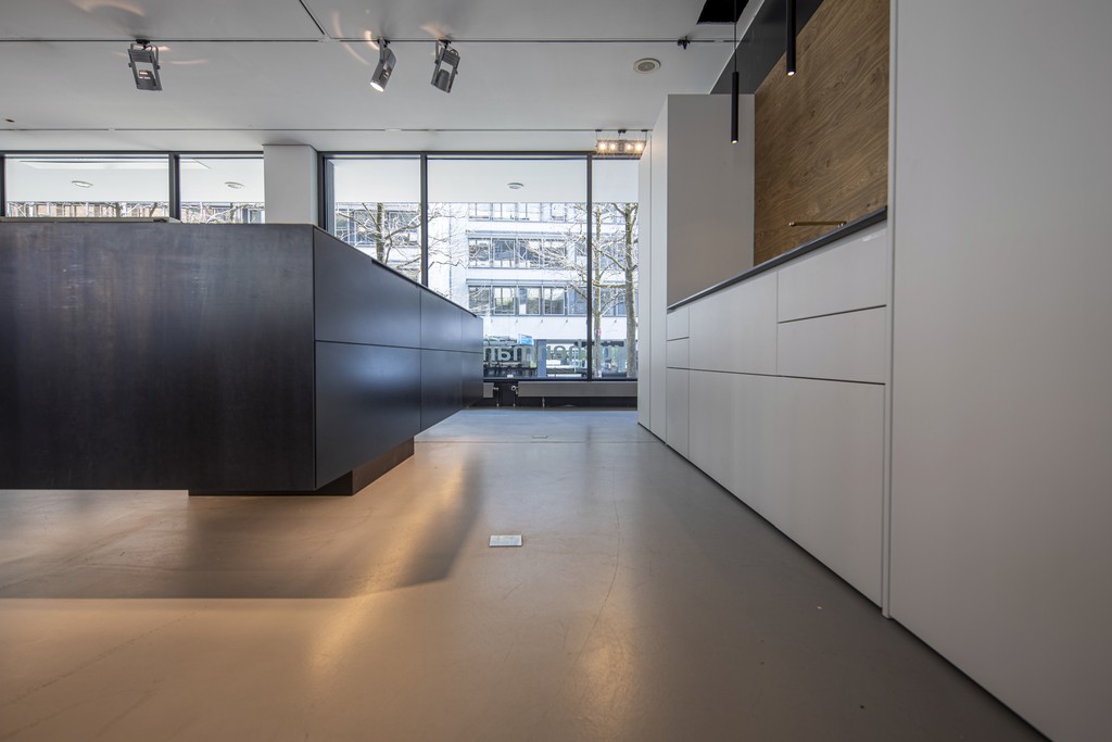 Luxus schwebende Küche von Faber & Söhne aus Stuttgart