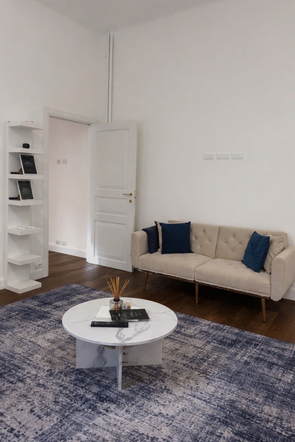 Blue Haven, Milan — photo 3