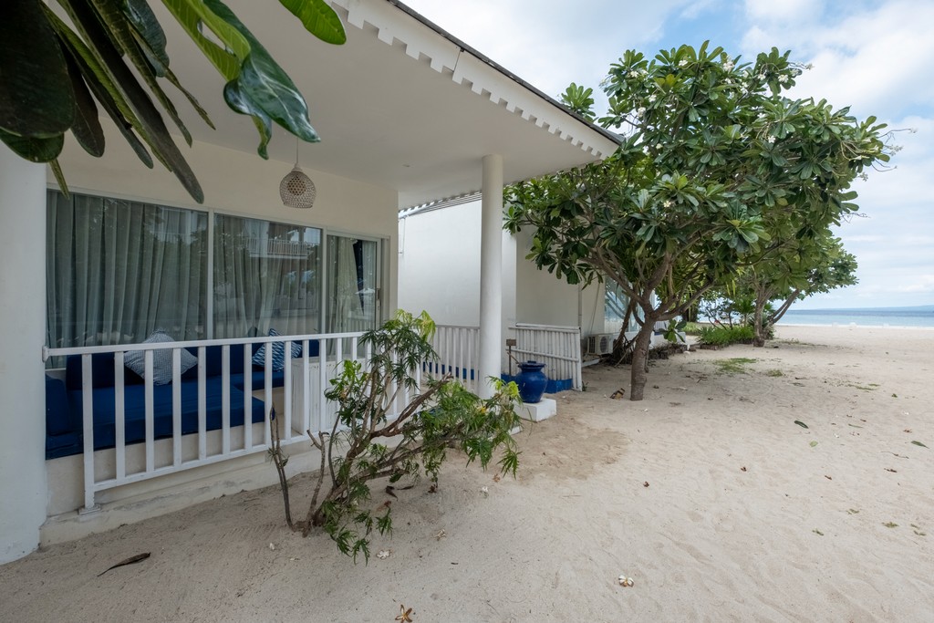 Seri Beach Bungalow Exterior Sand