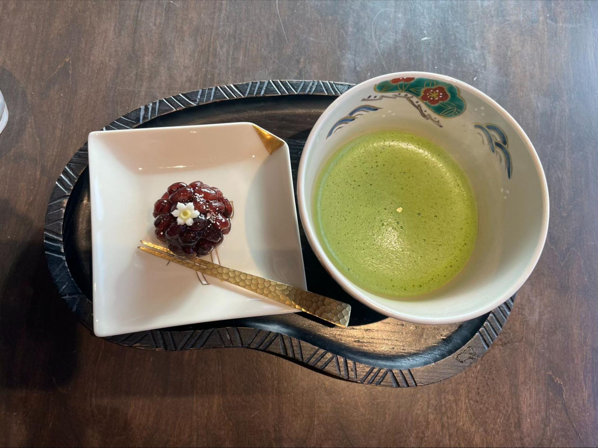 筆者撮影:抹茶と和菓子