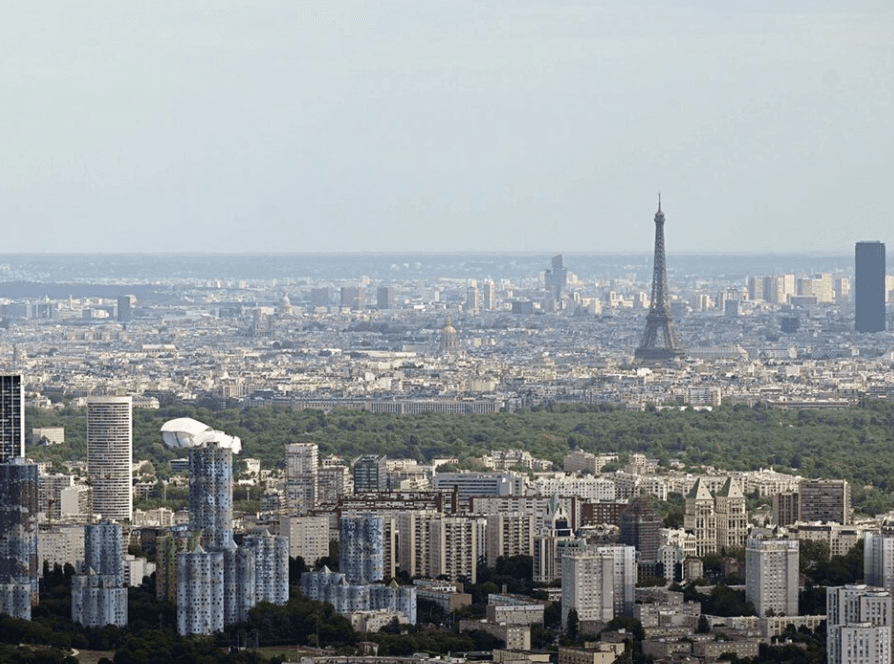 photo de la ville de Nanterre en Île-de-France avec vue sur Paris