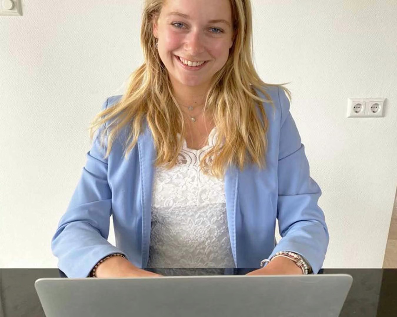 Recruiter Julia speaks to all babysitters on the Charly Cares platform
