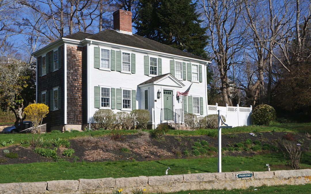 Residential-Building-Massachusetts-Colonial-Style-New-England-1080x675