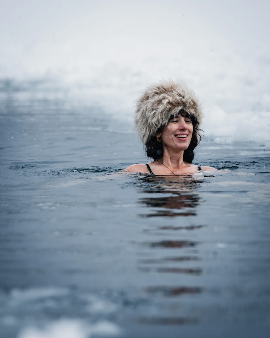 Cold water immersion illustrating contrast therapy benefits for mood and resilience.