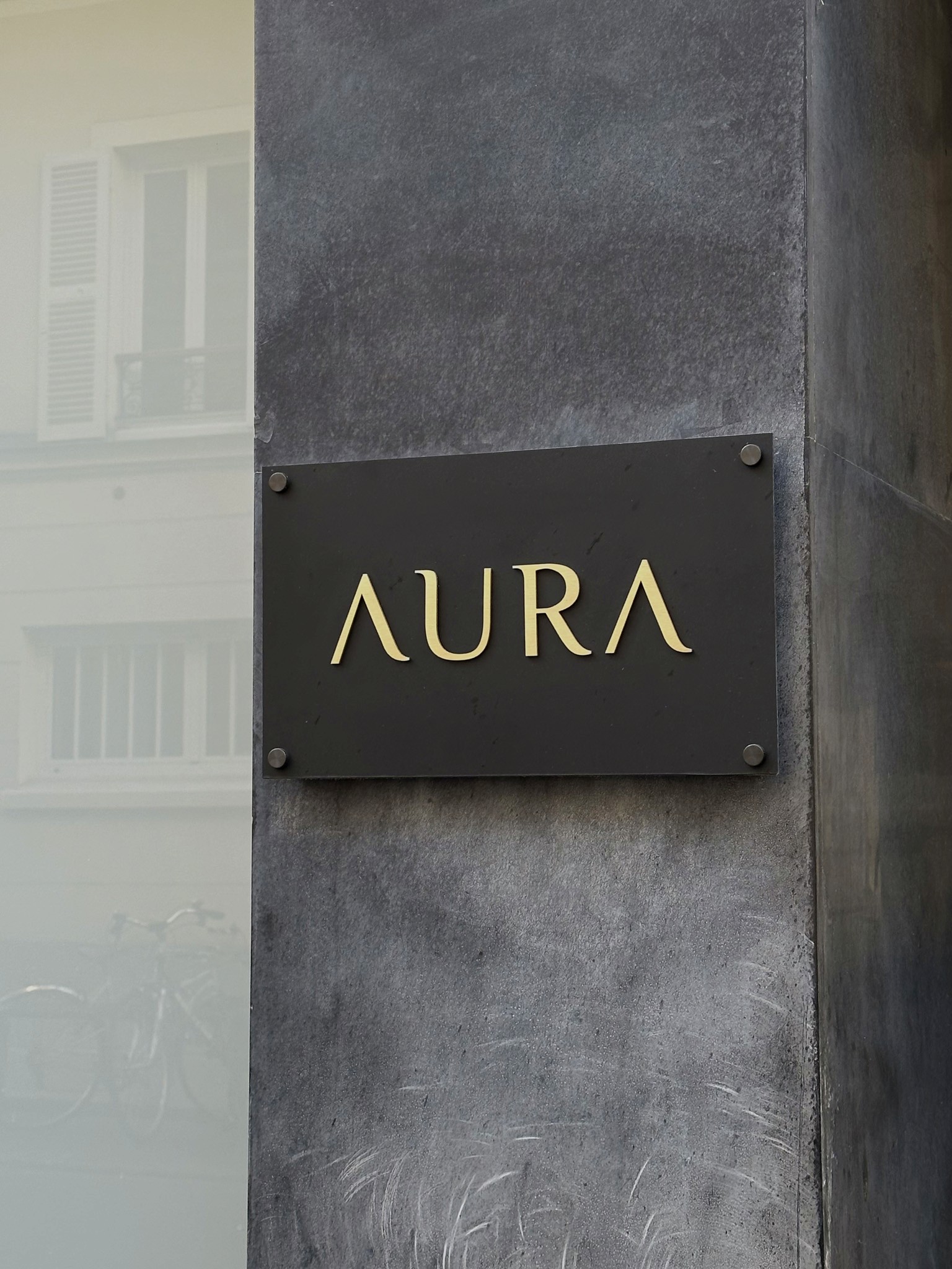 Shooting at the manor with Dom Pérignon Vintage 2013