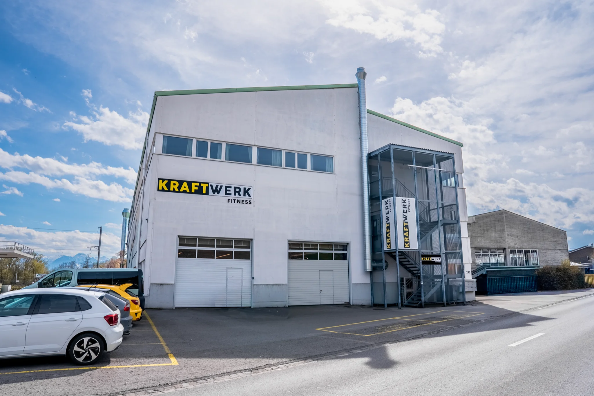 Kraftwerk Fitness Studio von Aussen