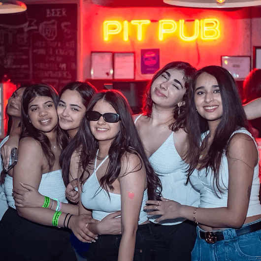 Album Photo Real Mehedi Free Framer Template Photography