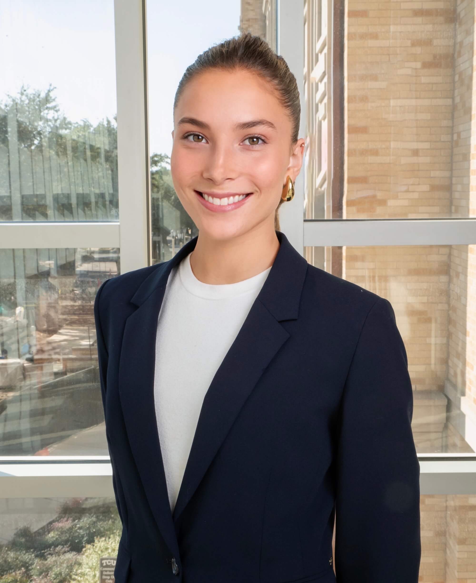 Hayley
Eaves