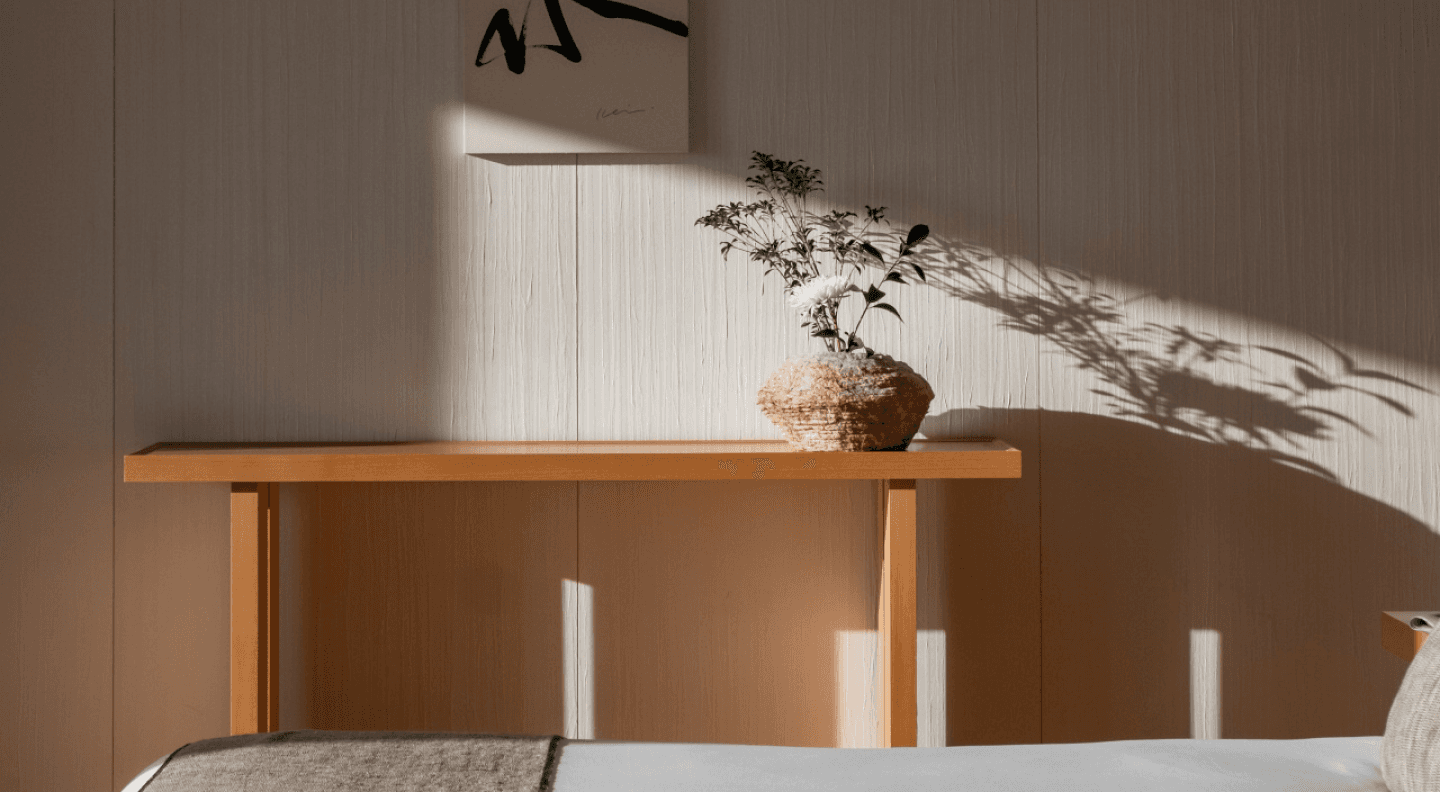 A plant in a Japanese hotel room