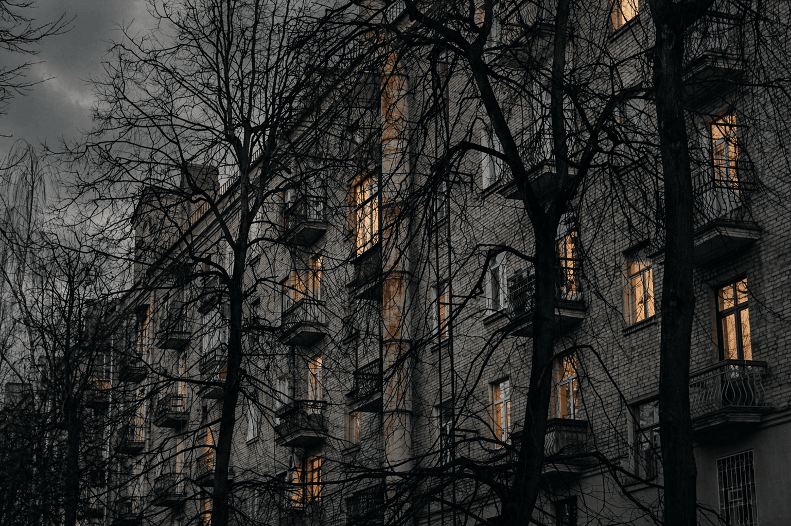 DarkSide-of-the-Panelka-Buildings