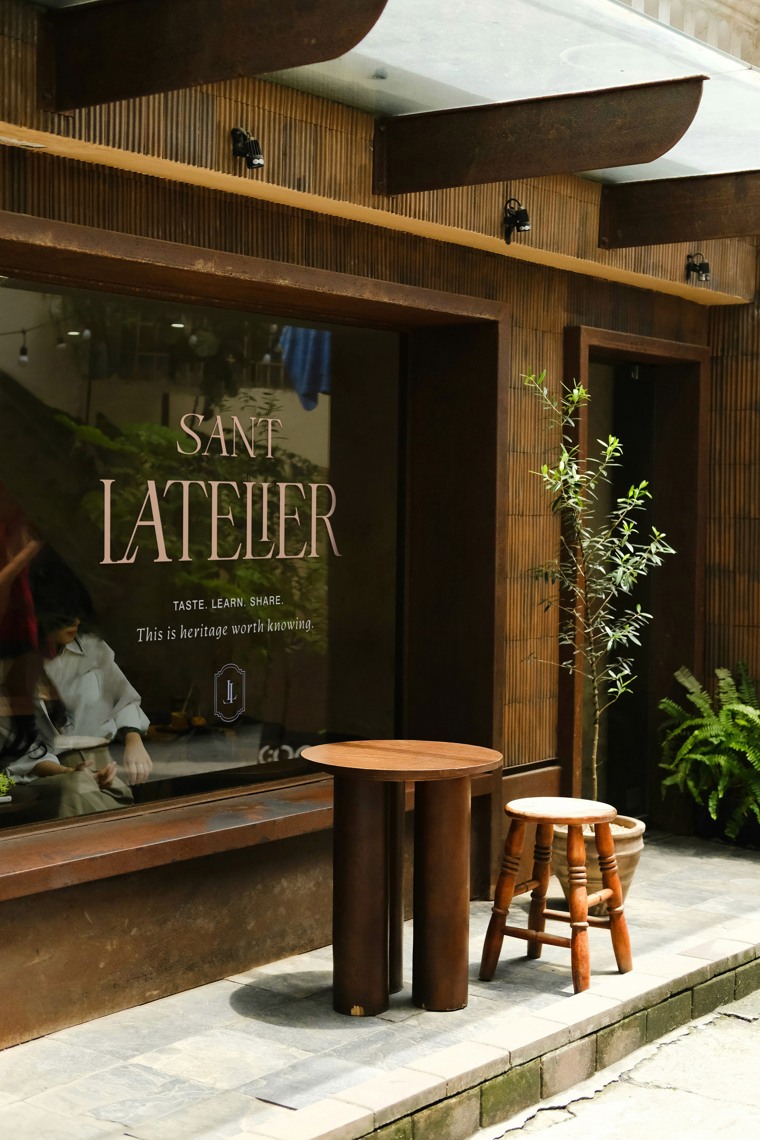 Creative copywriting for impact travel brands