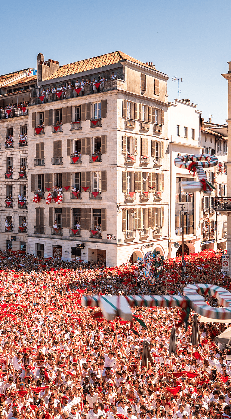 évènement d'entreprise avec des collaborateur qui discutent