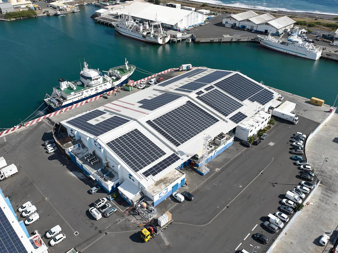 Photographie aérienne de la zone portuaire et logistique de La Réunion — Infrastructures B2B
