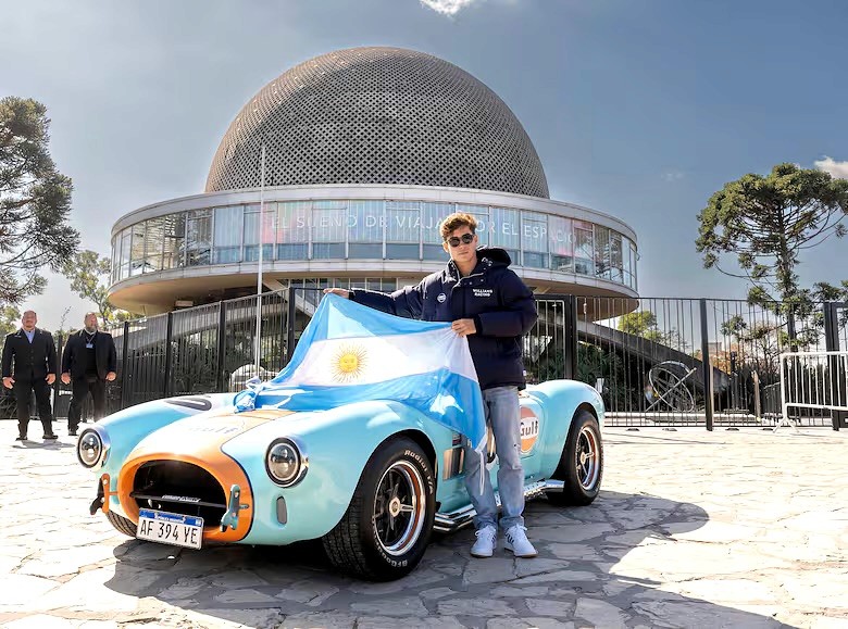 Biscayne Roadster by Bessia