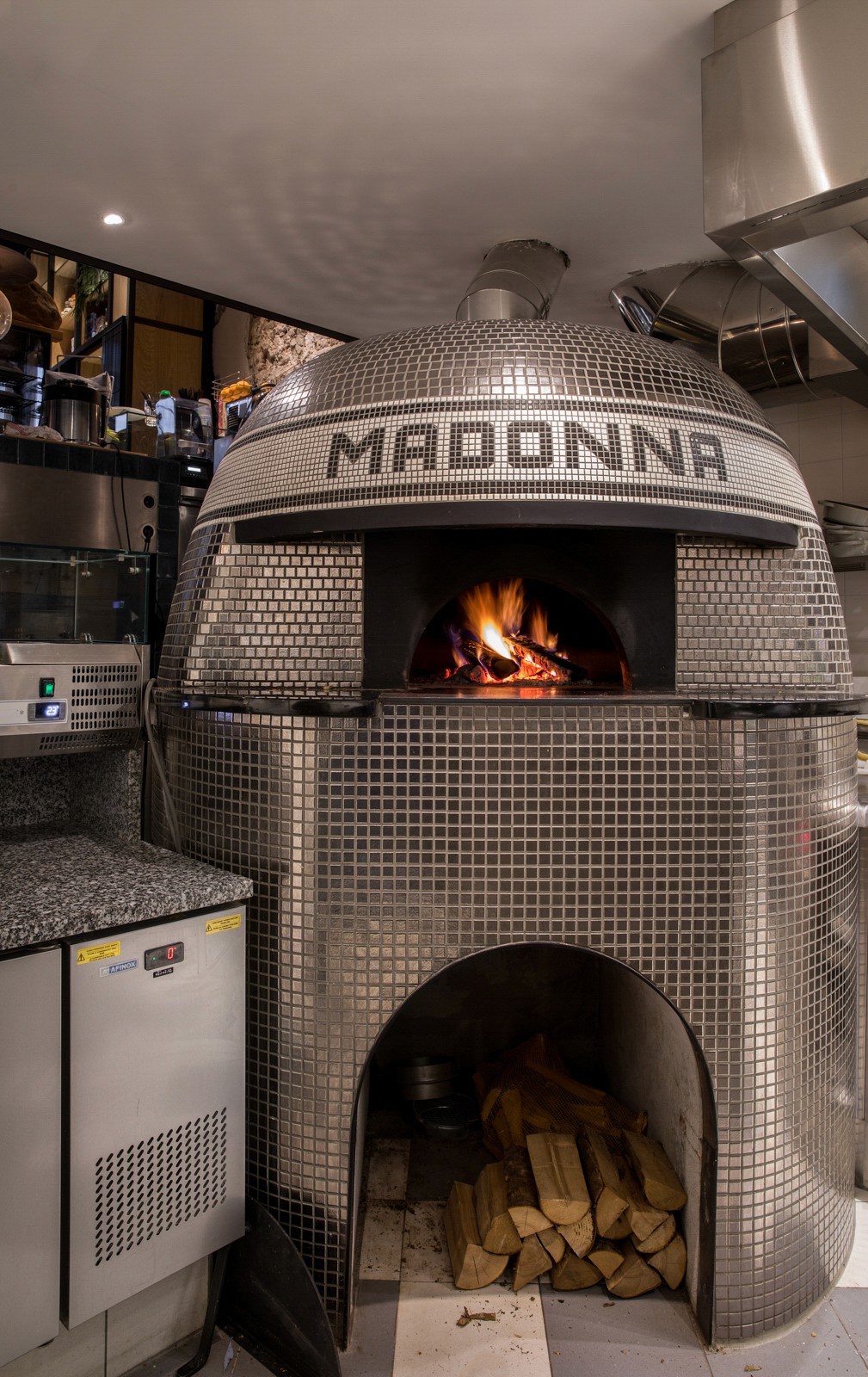Positive Space, Madonna - pizza oven