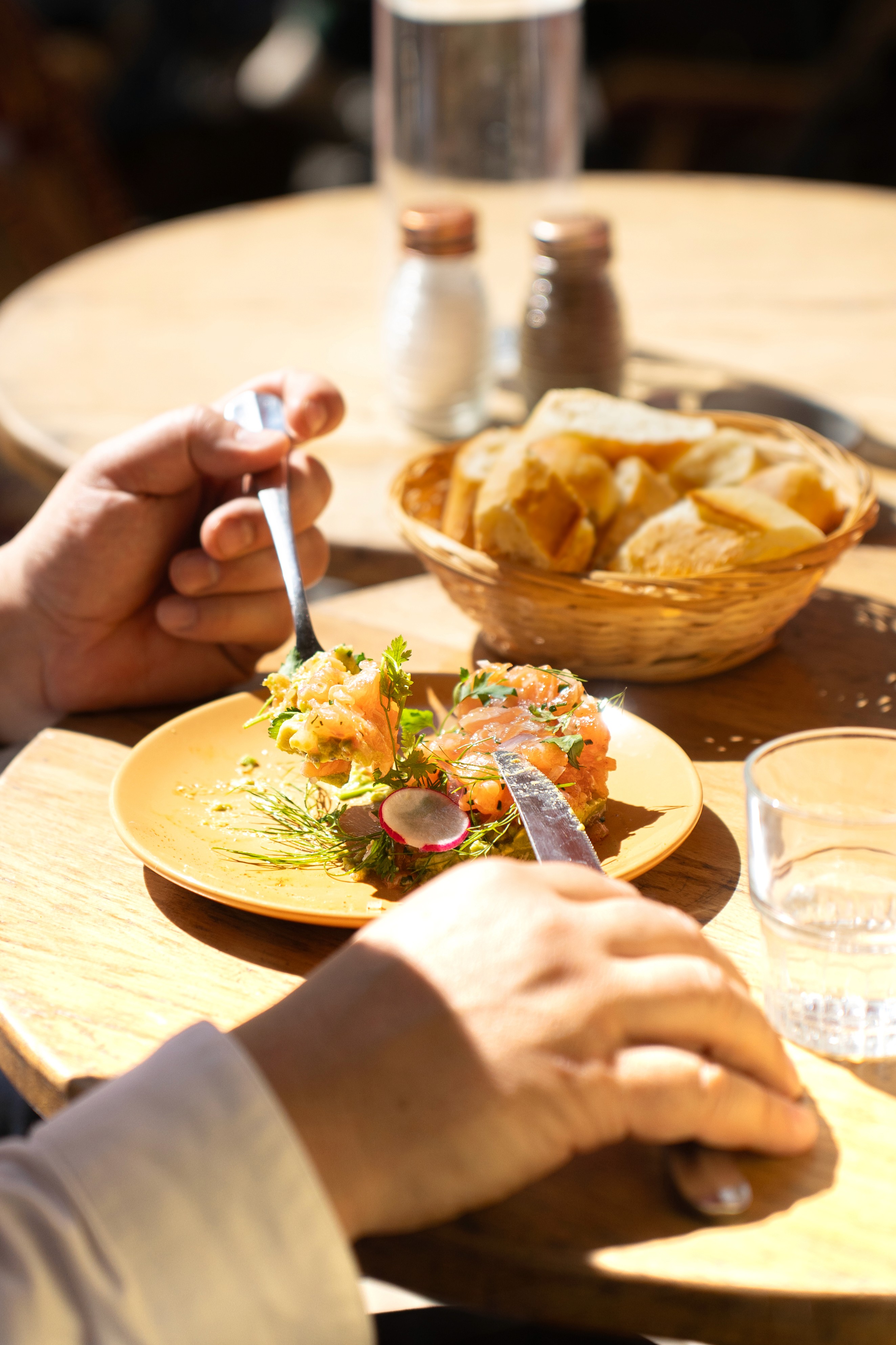 bylauuu-studio-brasserie-photoshoot-plat-boissons-paris