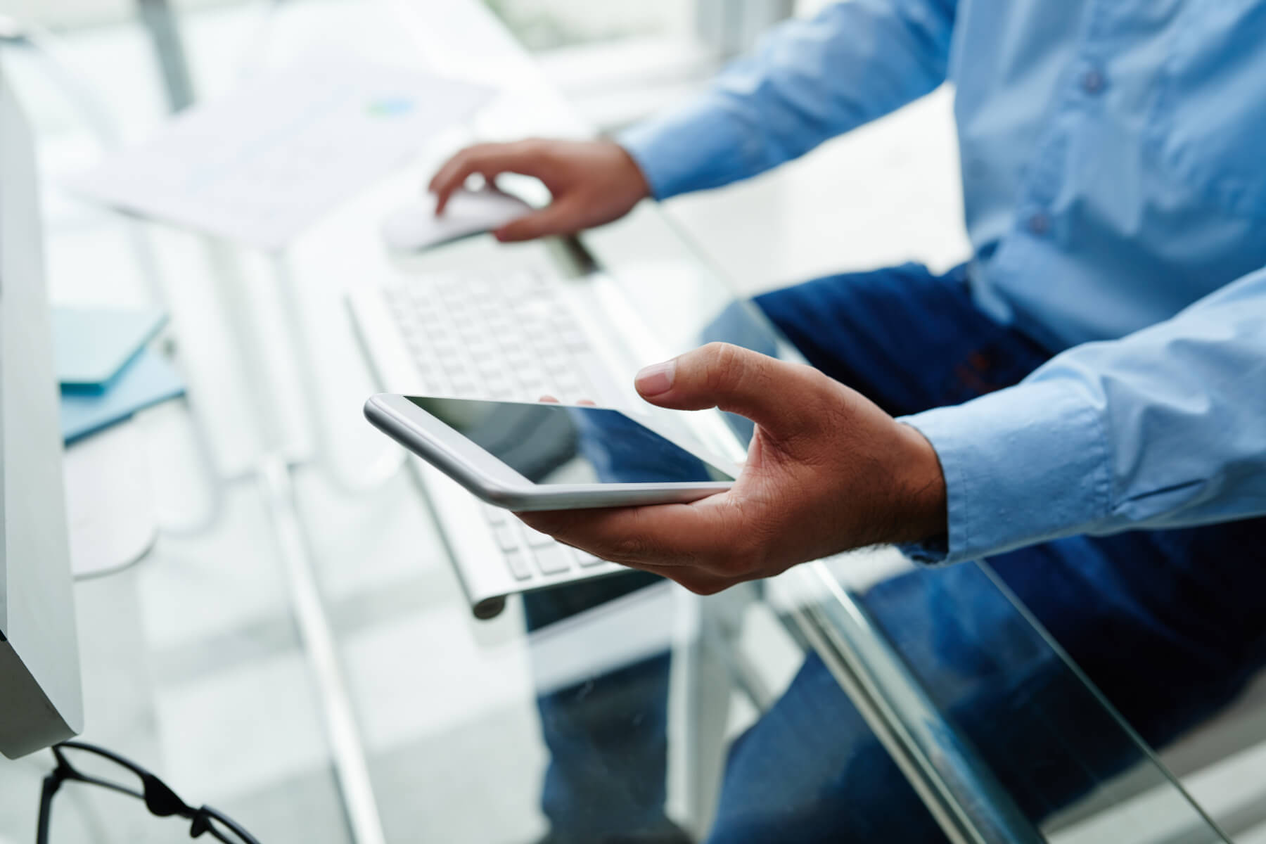 How to Launch an App (Actionable Guide + Free Checklist)