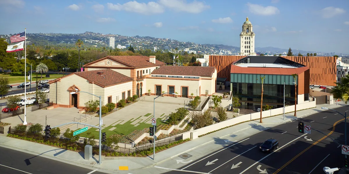 Uni Construction - Wallis Annenberg Center - construction - image 3