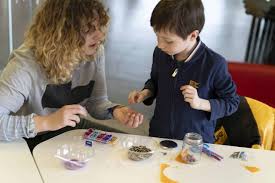 FAMILY LAB | Esci, se ci riesci! (5-8 anni)