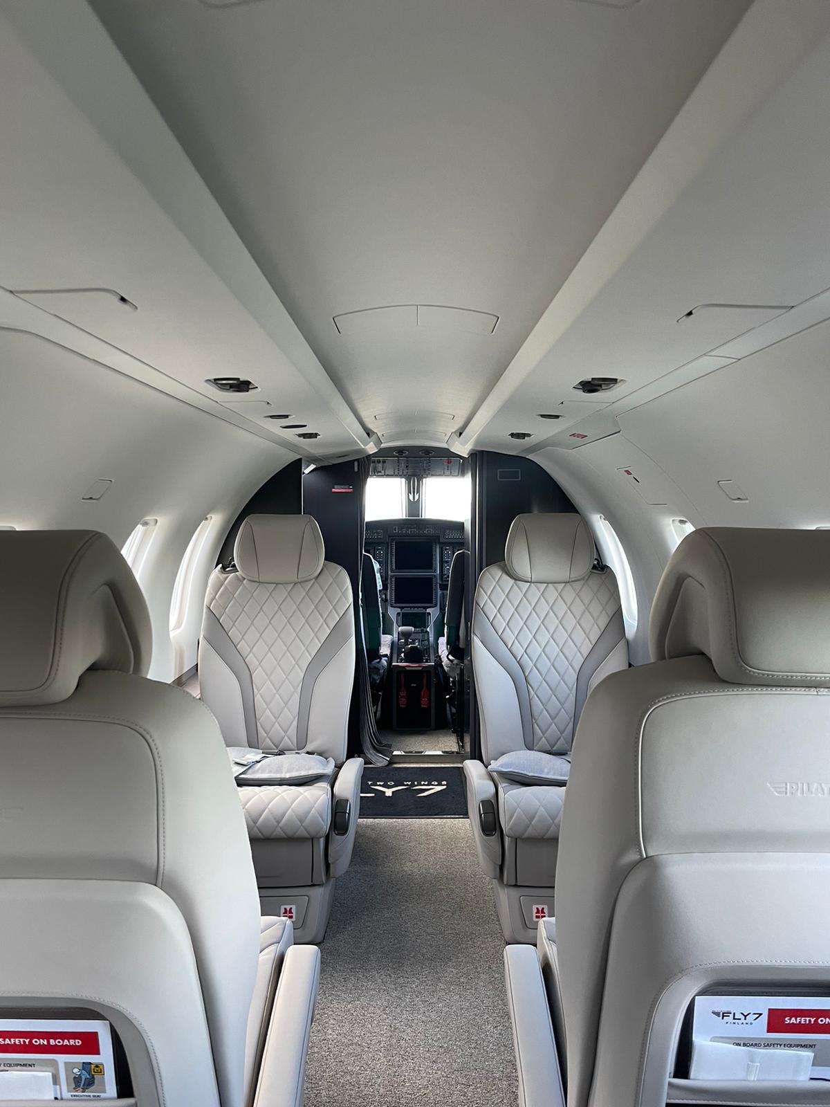 Pilatus PC-12 interior