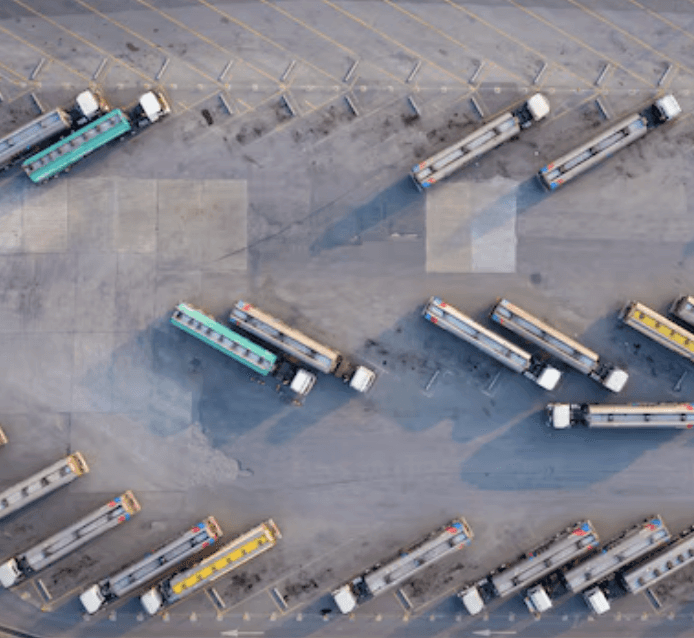 Playas de estacionamiento y maniobras