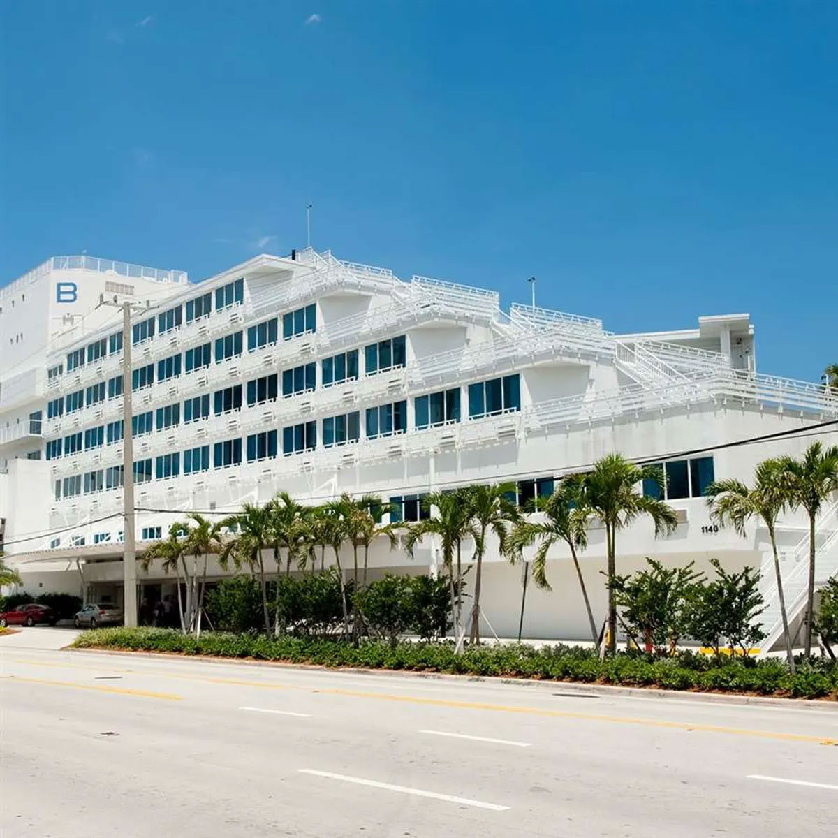 B Ocean Hotel