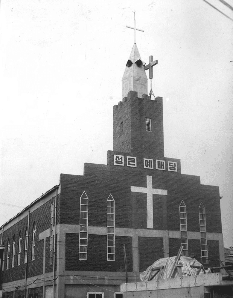 three men discussing issues