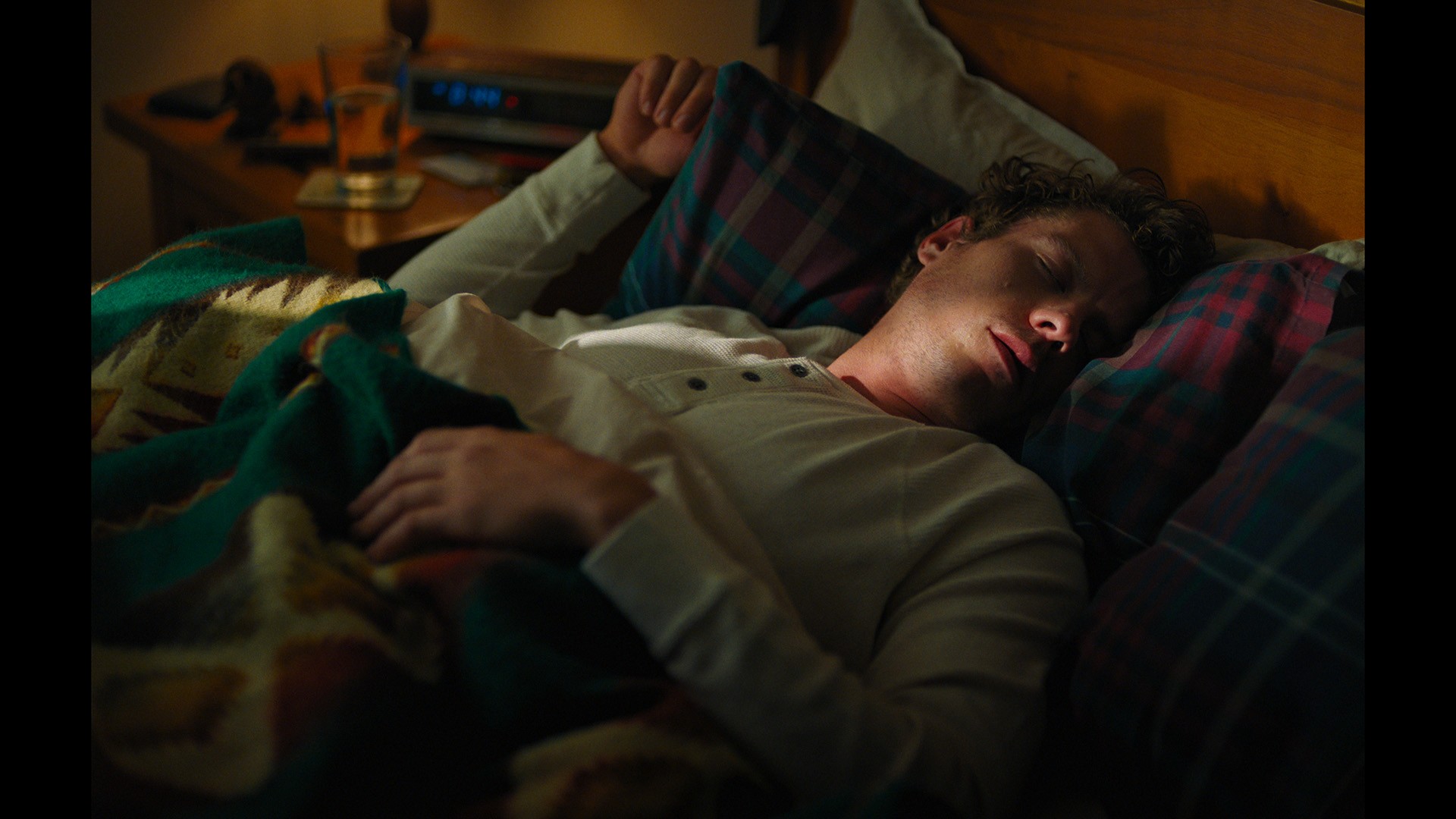 Sam Coombes DOP - United Way Hidden Poverty Still 4