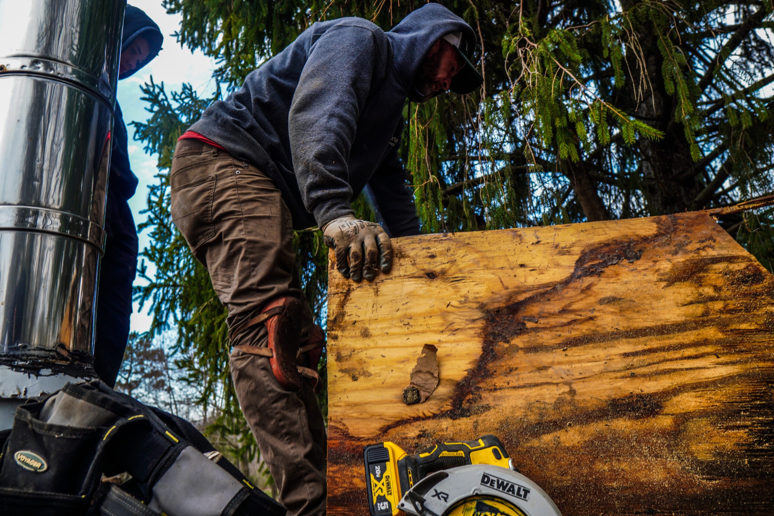 5 Signs Your Roof Didn’t Survive Winter (Even If It Looks Fine)