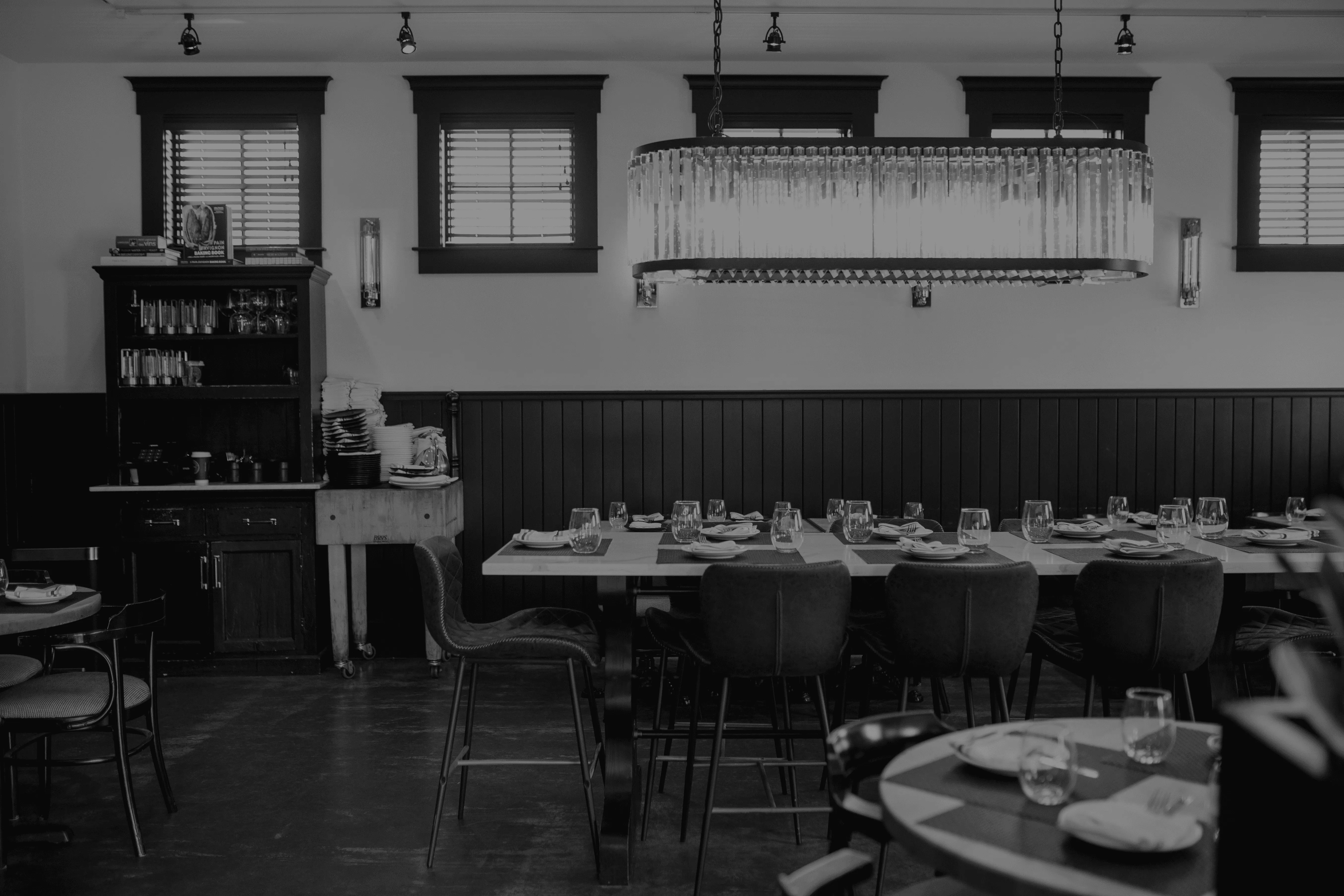ain d'Avignon restaurant dining room — Hyannis, Chatham and Pizza Lab