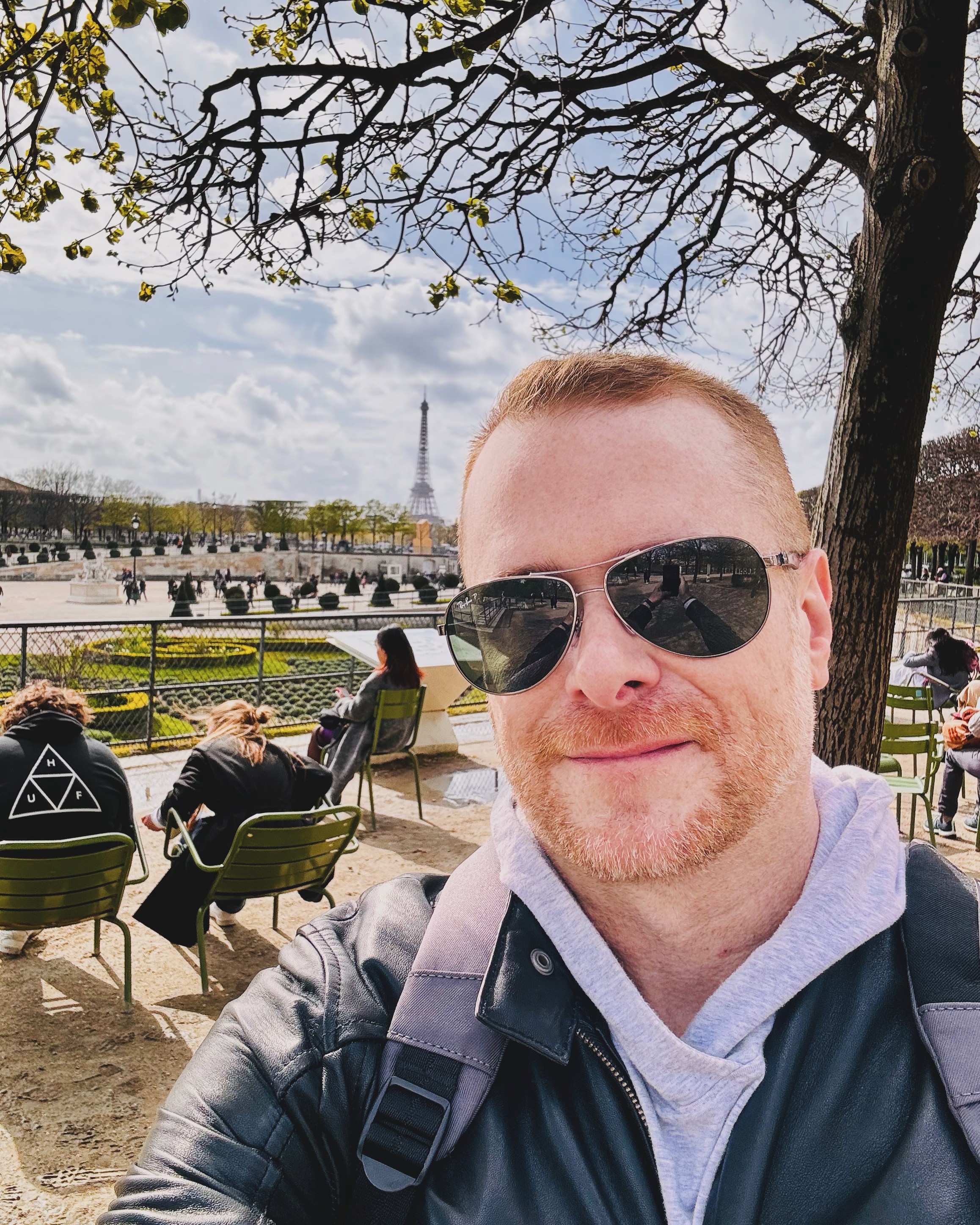 Chuck in Paris