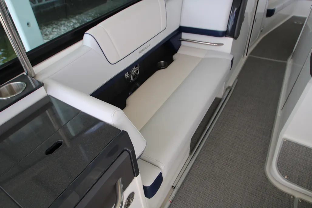 Boat thumbnail 17