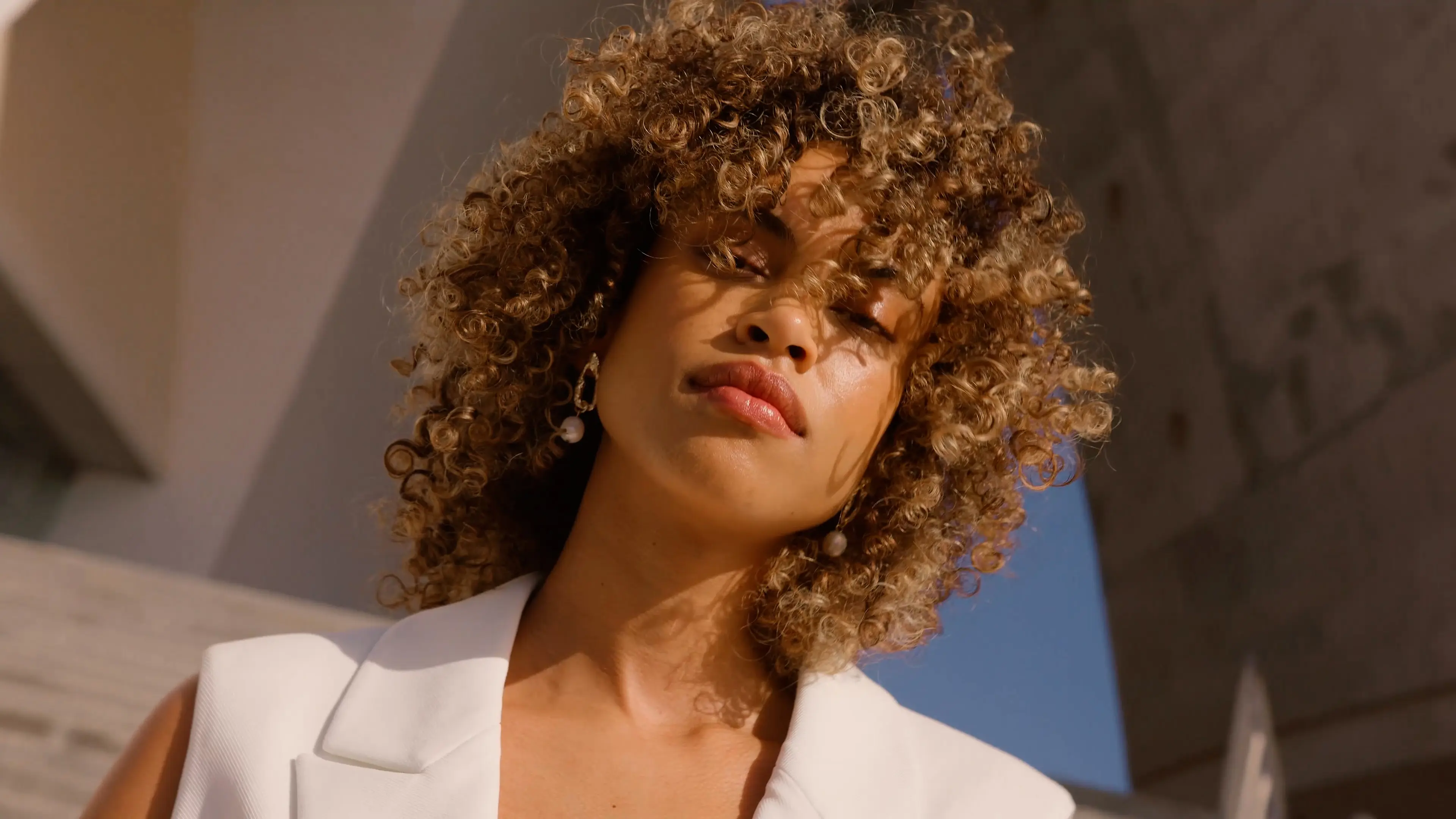 mint velvet aw24 campagne mode réalisé par joris favraud