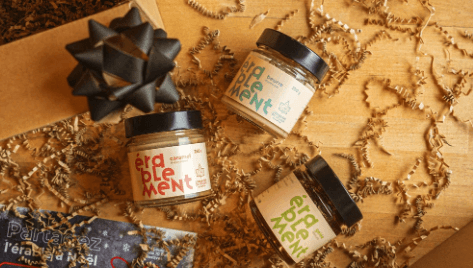 worker on laboratorium