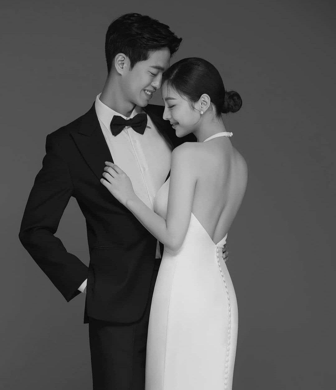 Wedding couple portrait in black and white