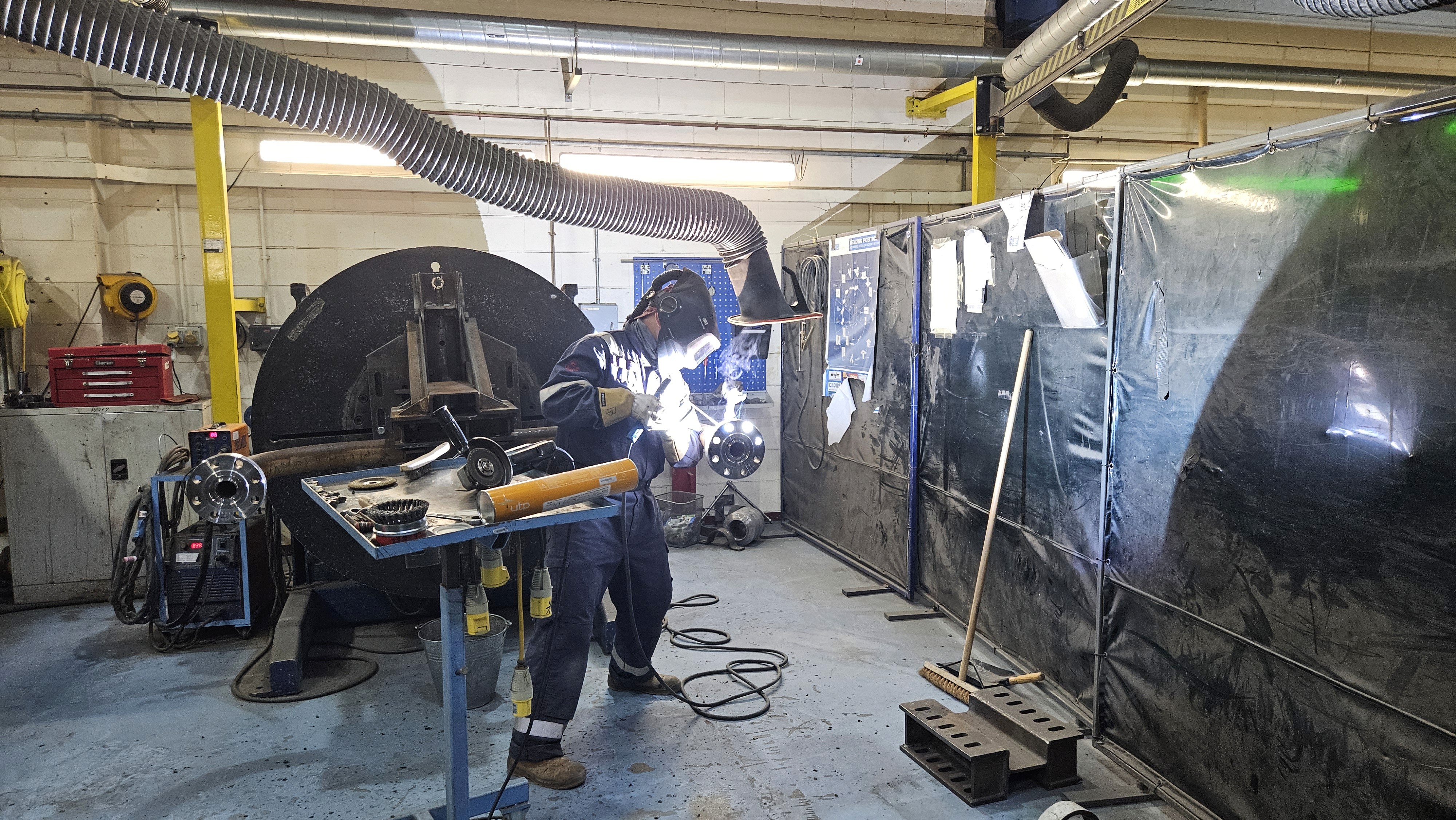 Welding LEV