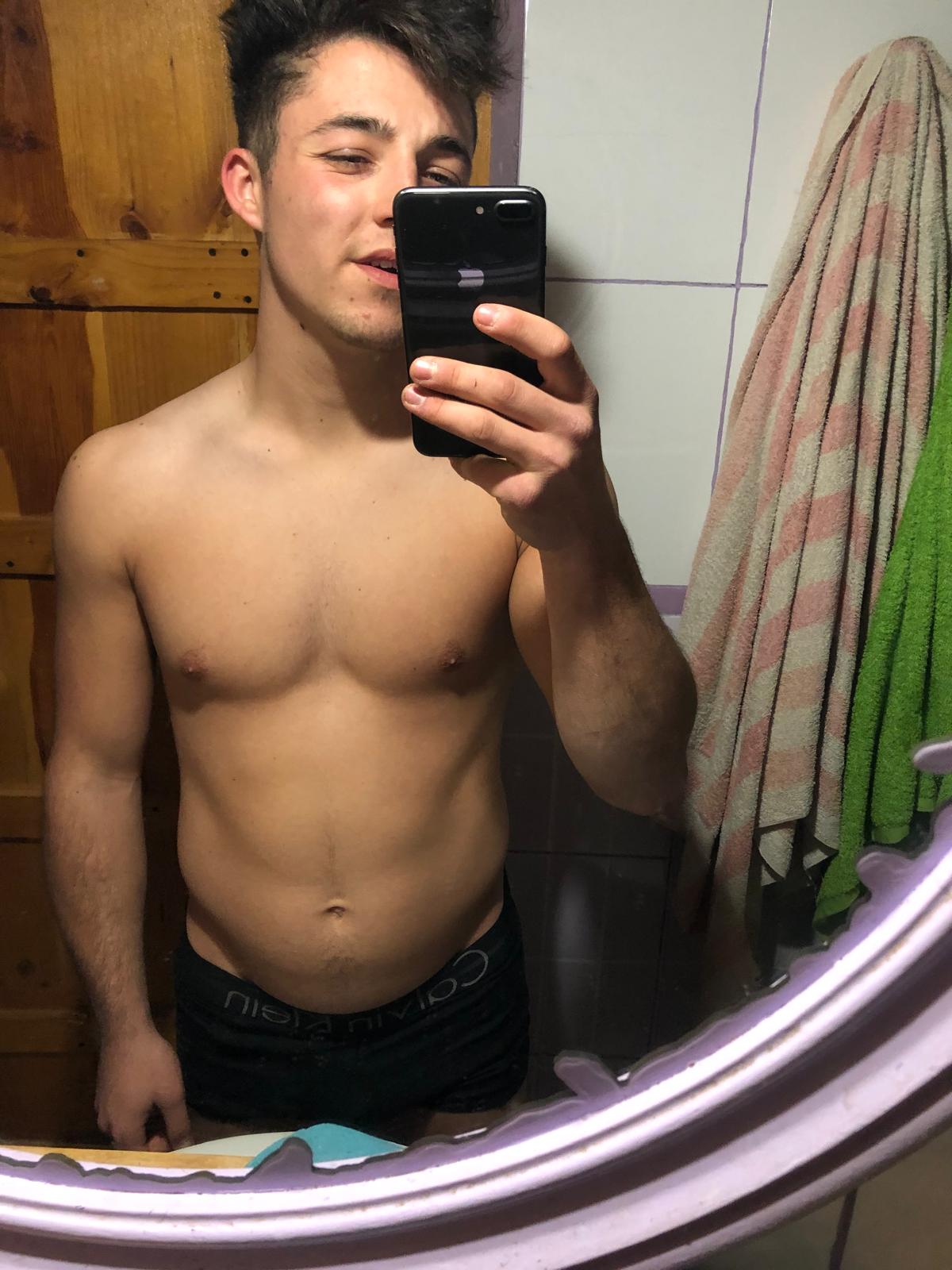 Before and after transformation photos of a Fitnix client