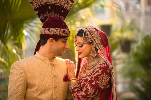 Professional wedding photographer in Lahore covering a grand wedding event