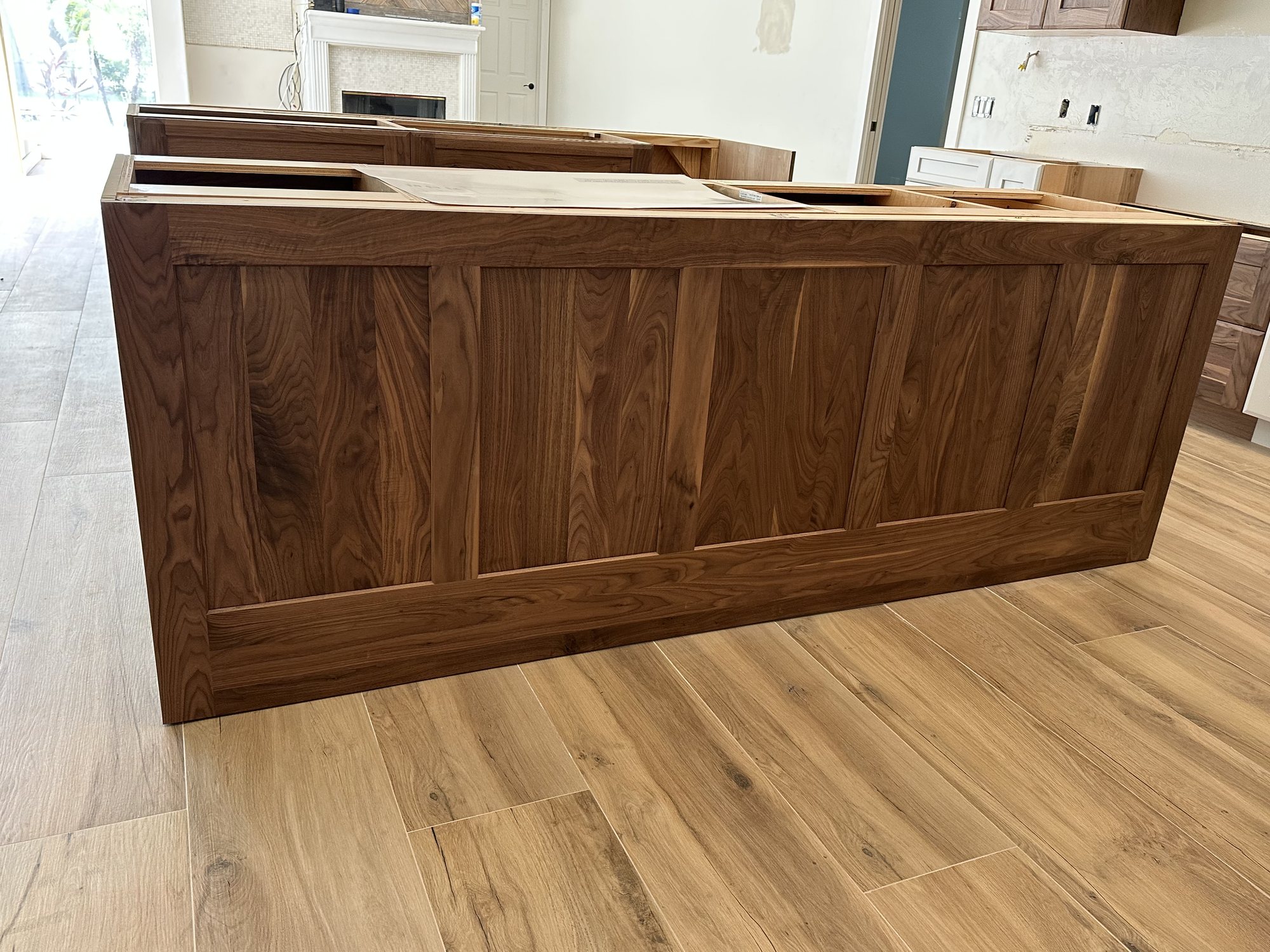 Walnut Kitchen with Two Islands in Tampa, Florida — photo 4